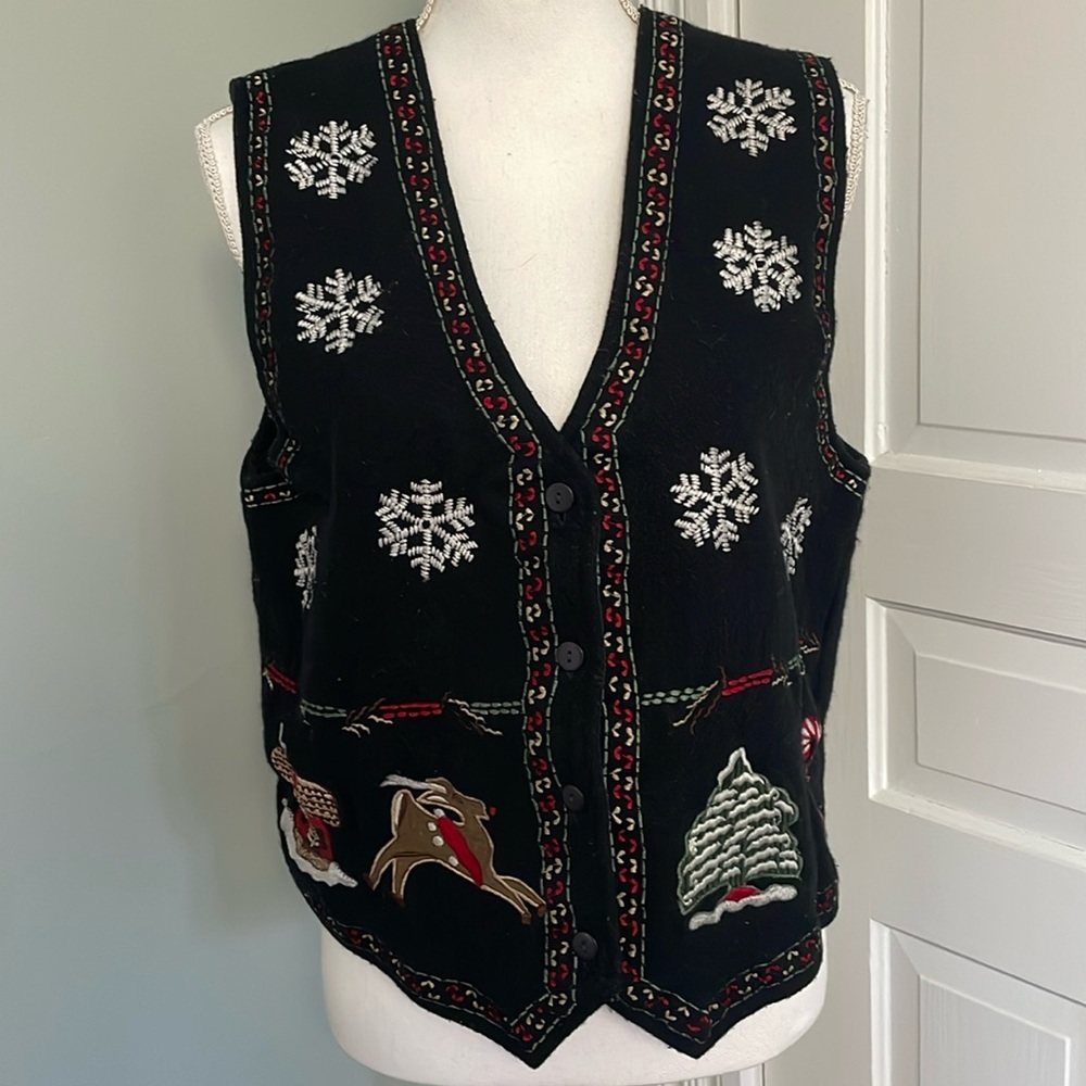 New Directions Black V-Neck Sweater Vest with Snowflake Embroidery